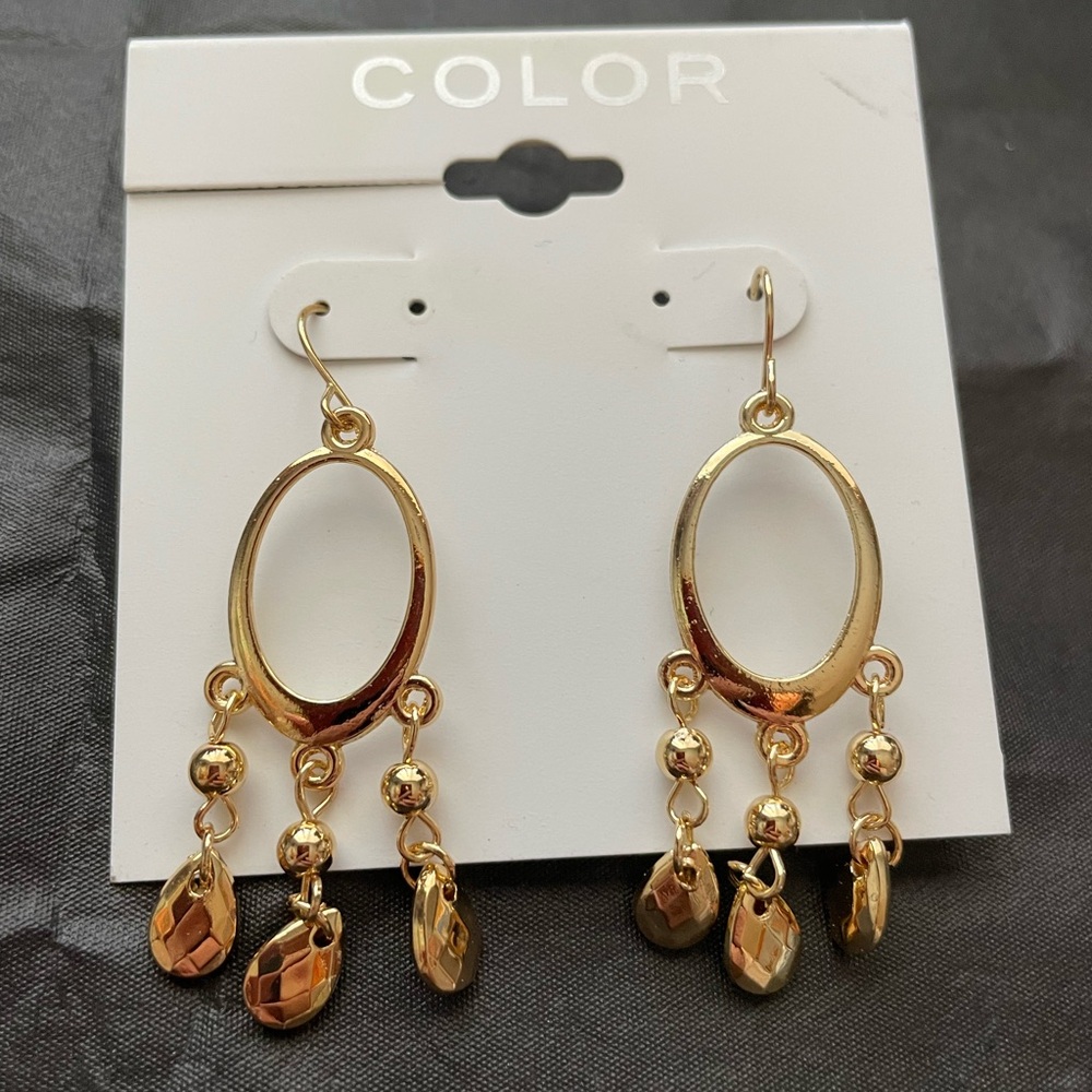 Elegant Gold Dangle Earrings